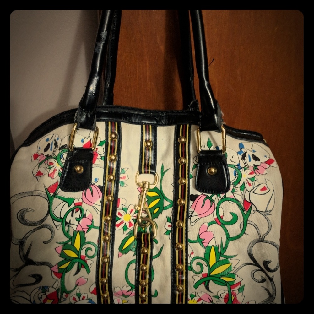 super cute large handbag♥️✌️